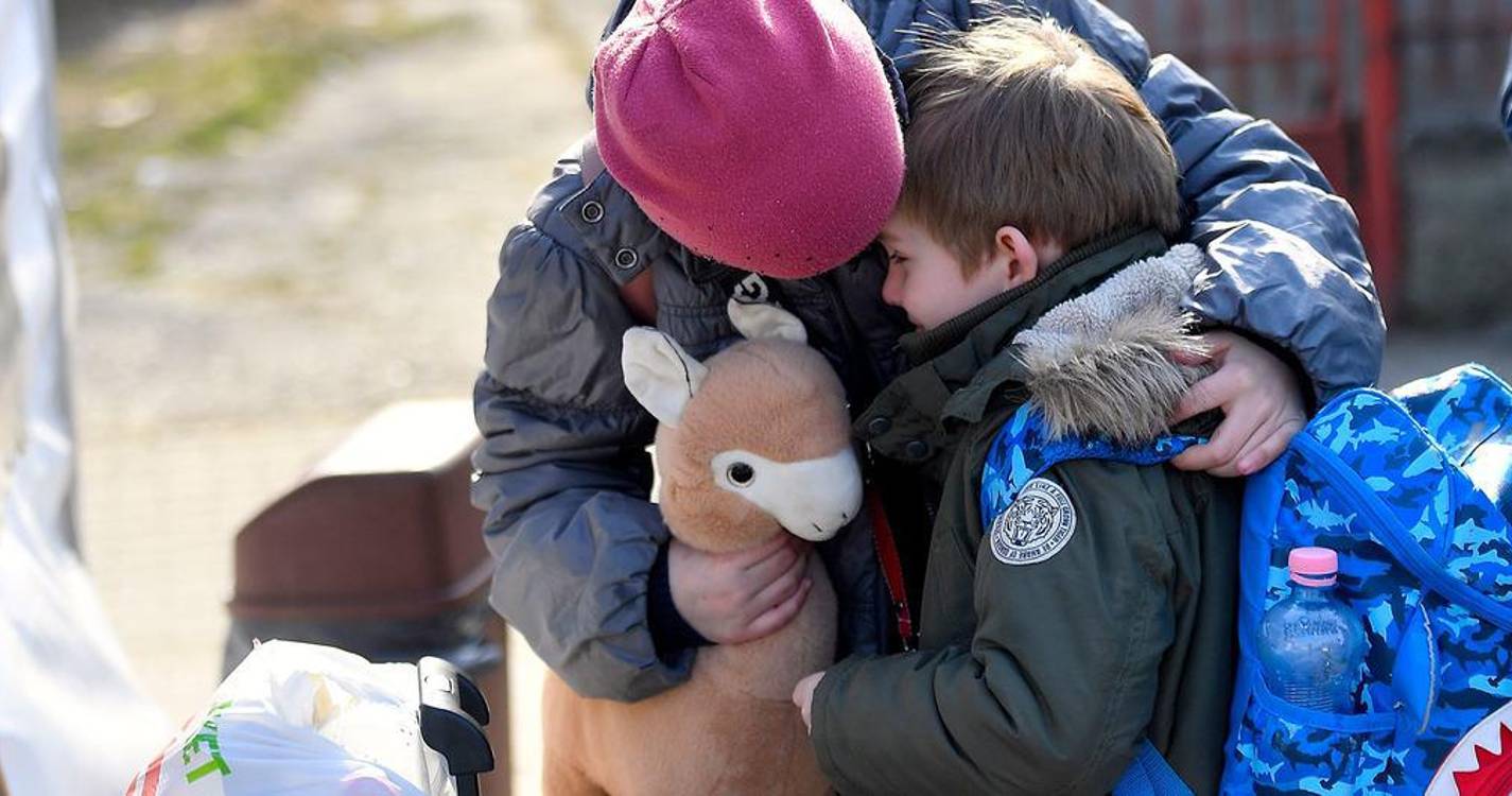 Ucrânia: Uma em cada 5 crianças ucranianas perdeu família ou amigos na guerra - UNICEF