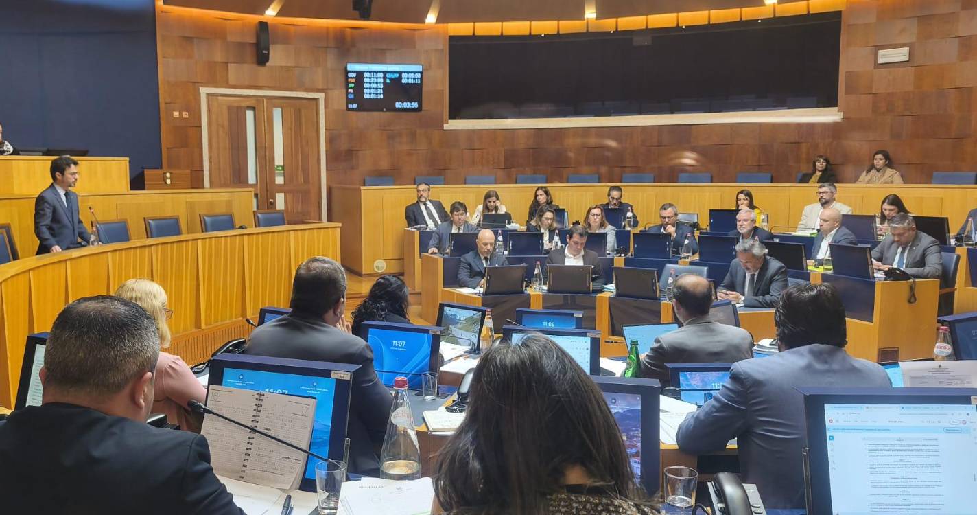 Oposição fala em “controlo da energia” e aponta falhanços de 54 milhões no Porto Santo