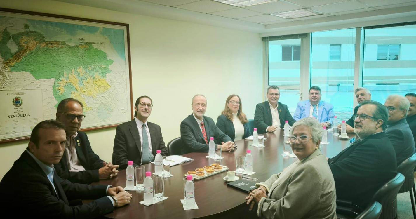 Embaixador de Portugal em Caracas recebeu nova direção da CAVENPORT