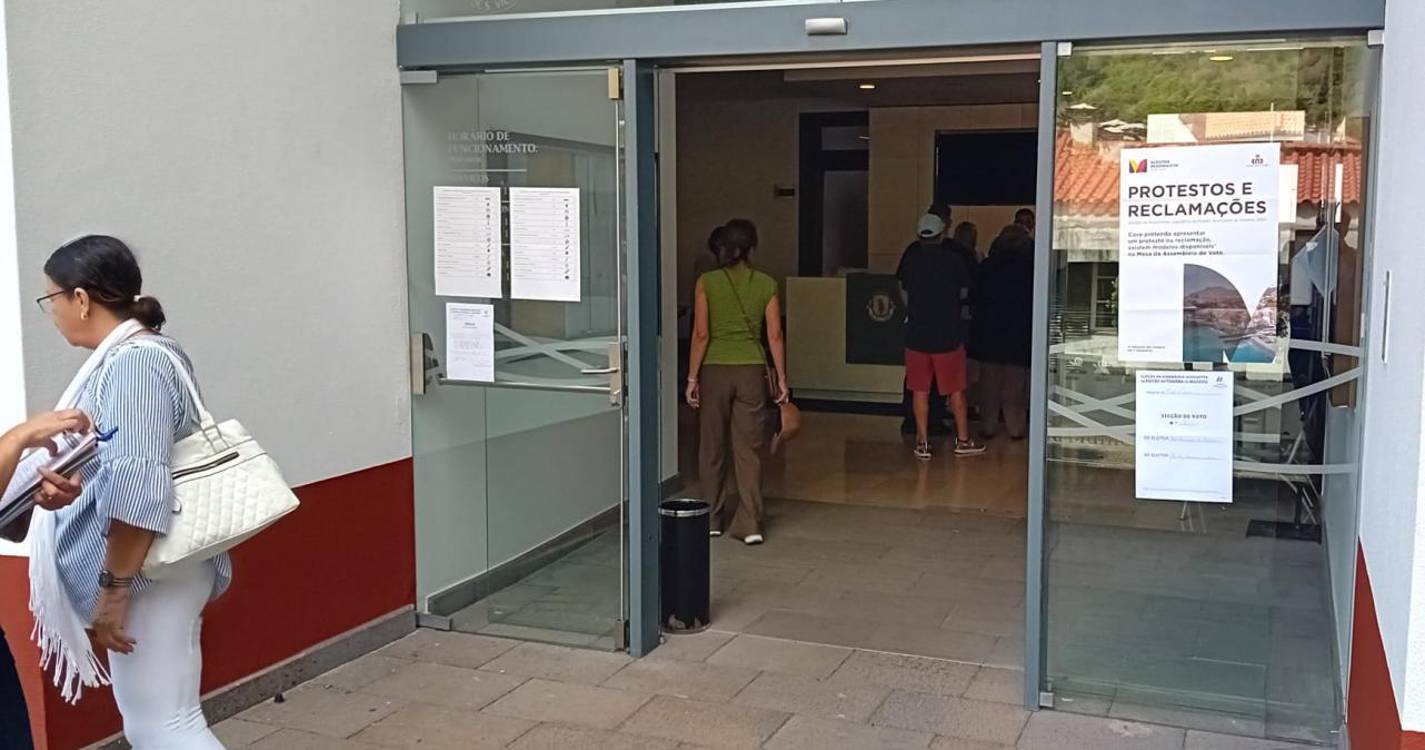 Sol a norte confirma boa afluência às urnas