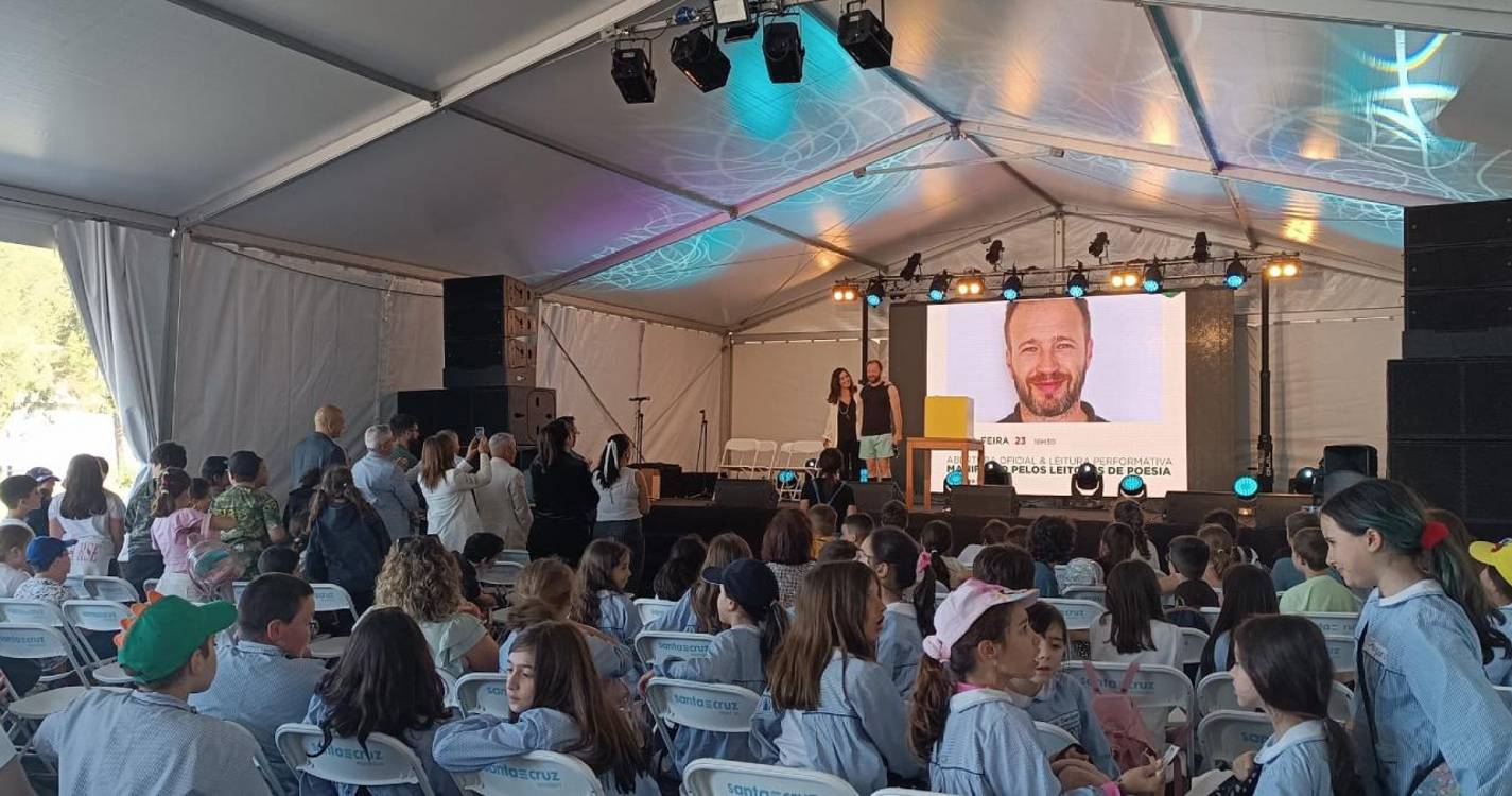 Feira do Livro já abriu na promenade dos Reis Magos