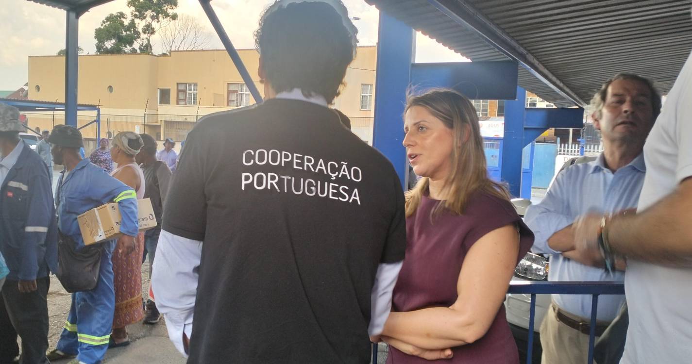 Joanesburgo: Secretária de Estado visita obra assistencial apoiada por comerciantes portugueses