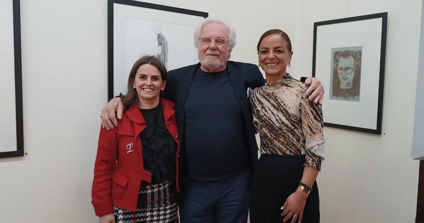 ‘Gente de Abril’ retratada por Francisco Simões