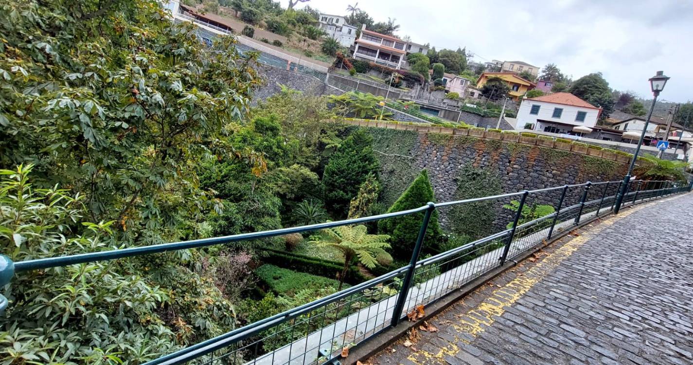 RIR considera urgente inspeção técnica e medidas de reforço de segurança na ponte do Largo da Fonte