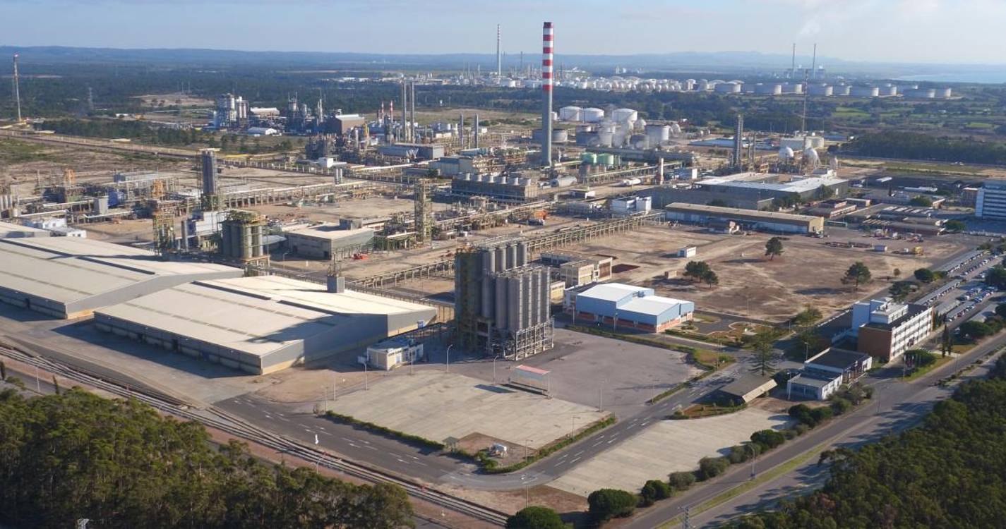 Acidente de trabalho com dois mortos na fábrica da Repsol em Sines