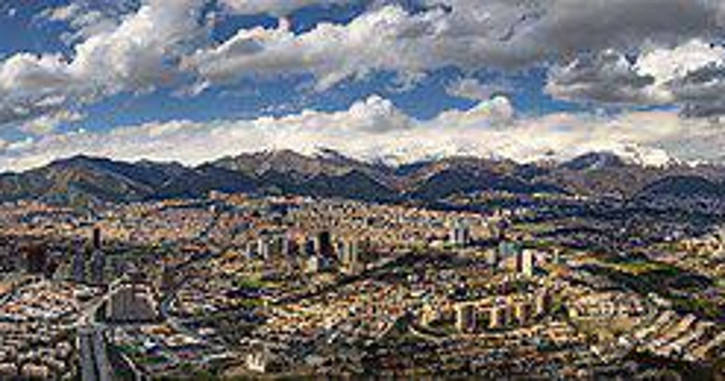 Irão: Ataque aéreo destrói sinagoga em Teerão