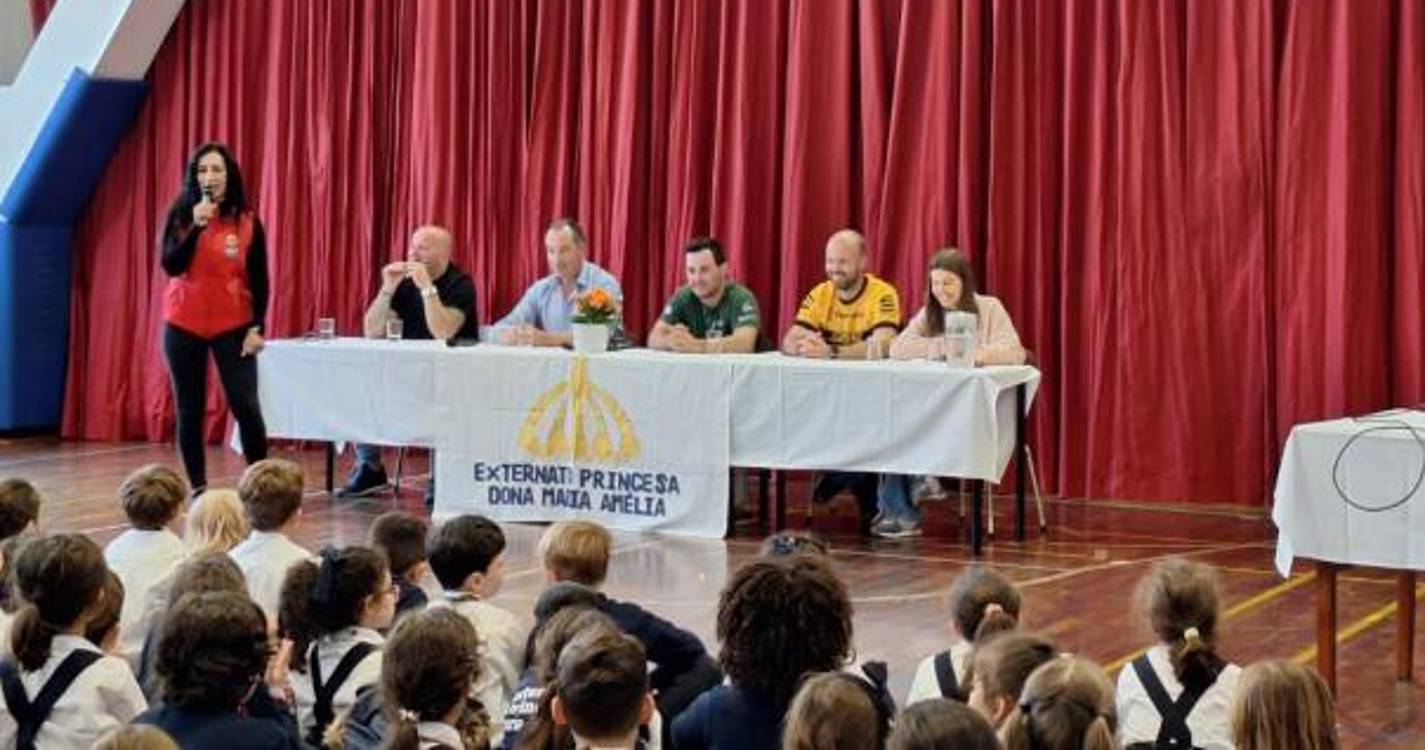 Desporto automóvel promovido no Externato Dona Maria Amélia