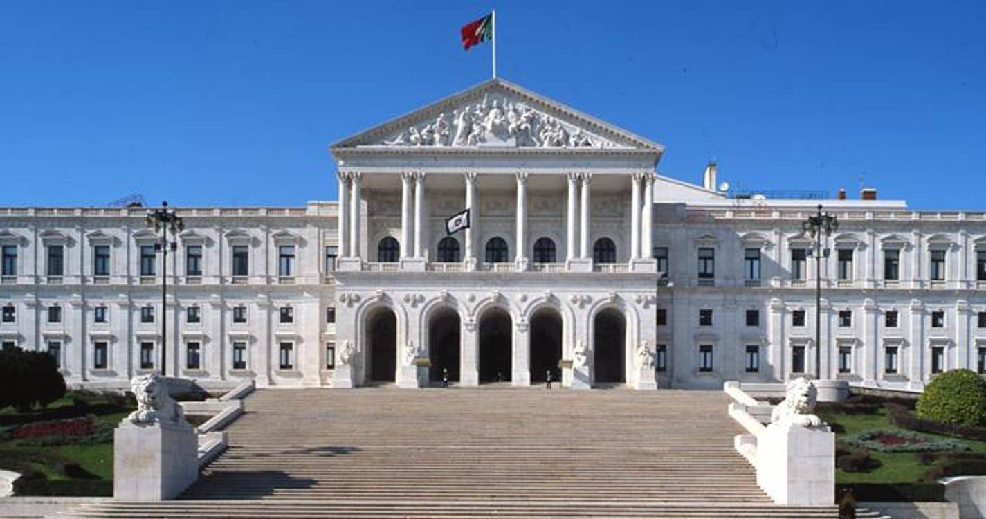 Parlamento aprova medidas de combate à violência sexual com base em imagens