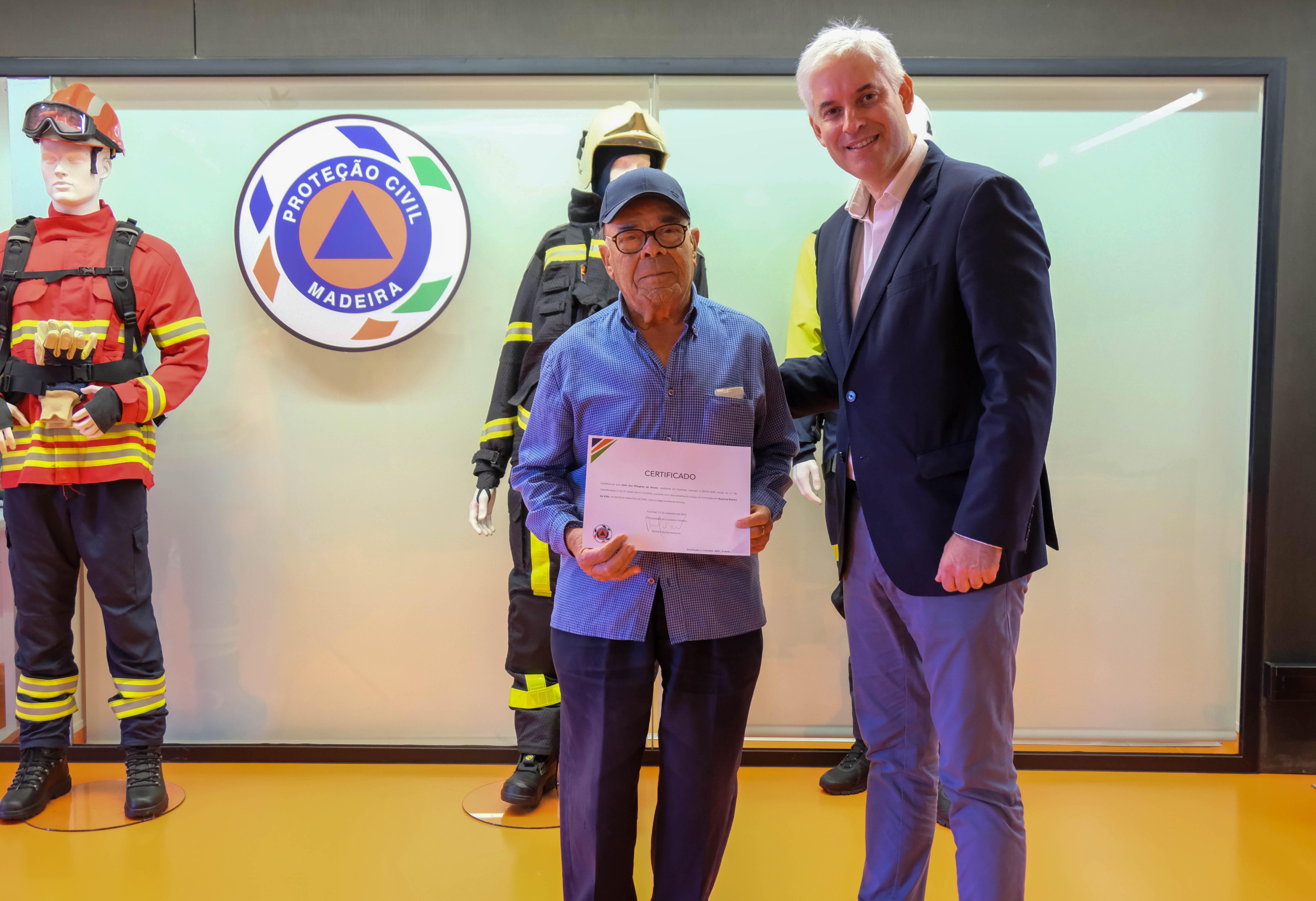 Cidadão de 96 anos é exemplo de inspiração ao concluir formação de Suporte Básico de Vida