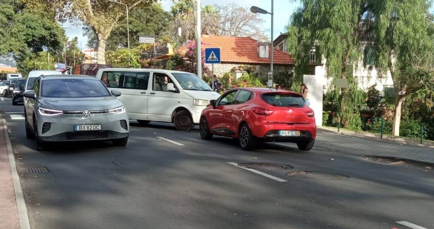 Colisão na Estrada Monumental causa longas filas de trânsito