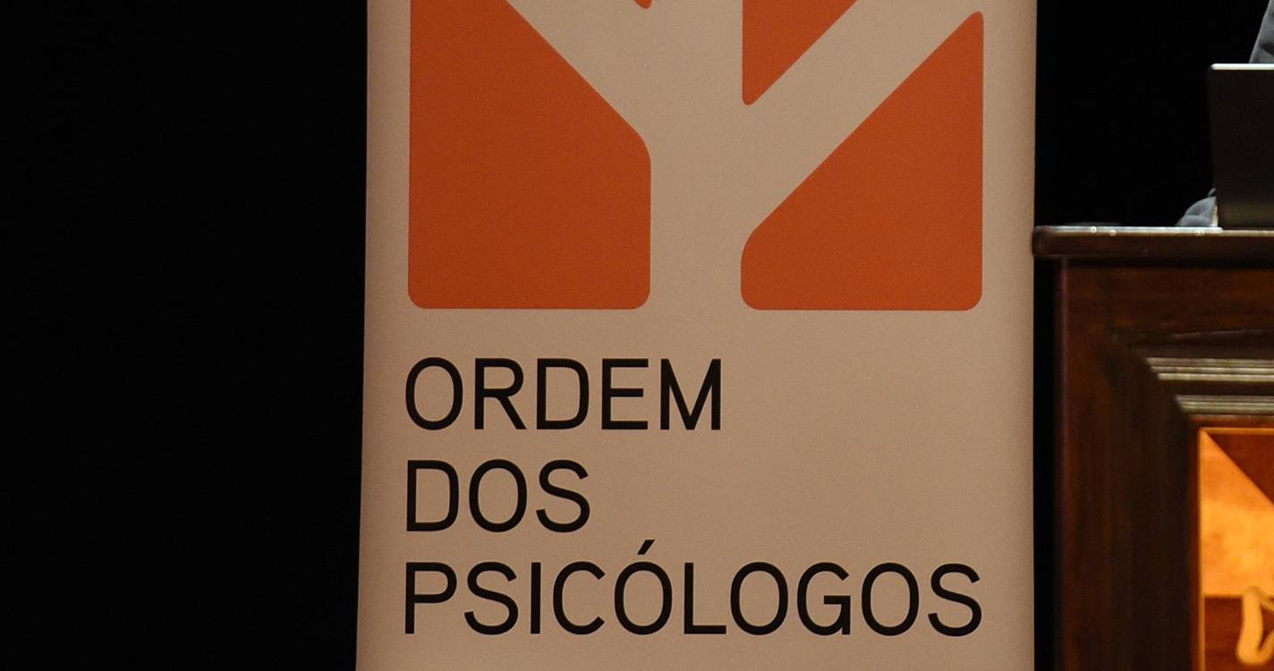 Ordem dos psicólogos alerta para solidão em vésperas de Natal