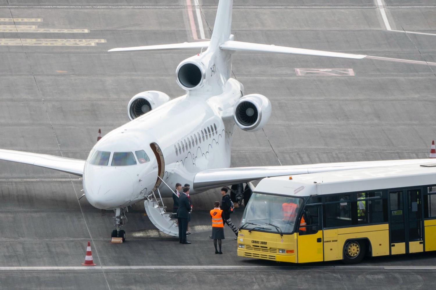 Cristiano Ronaldo viaja para o Dubai (com fotos)