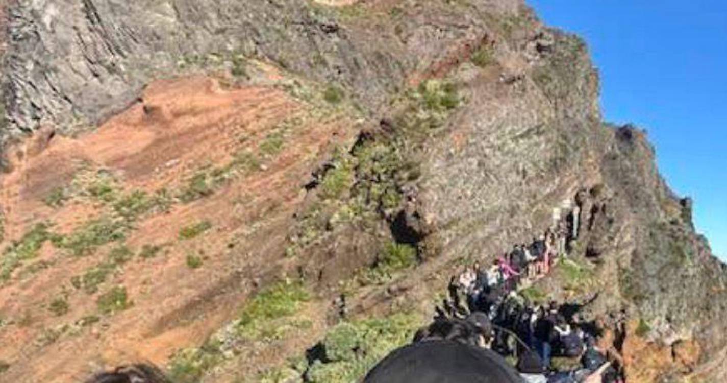 Centenas no Pico do Areeiro provocam constrangimentos no acesso ao percurso