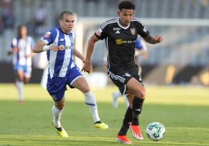 FC Porto volta às vitórias na I Liga frente ao Casa Pia