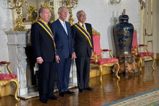 Ireneu Barreto condecorado com Grã-Cruz da Ordem de Camões em Belém