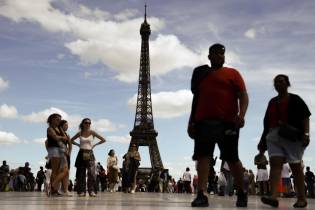 25 Abril: Memórias da “França sem Paris” onde ficavam emigrantes enganados