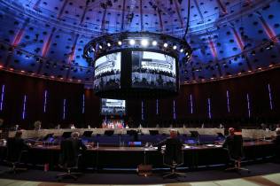 UE gastou mais 22 mil ME de euros em importações de combustíveis fósseis devido à guerra