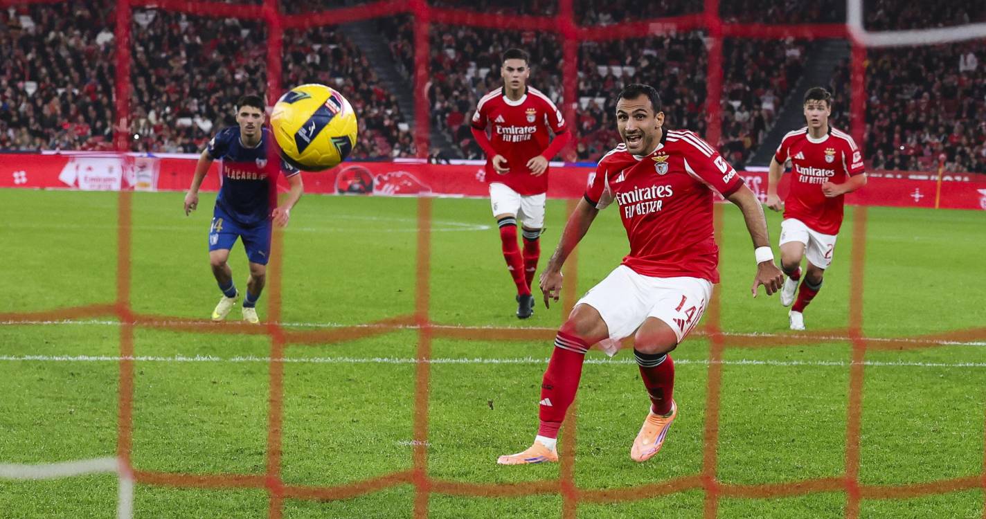 I Liga: Golo de Pavlidis garante triunfo do Benfica sobre o Famalicão