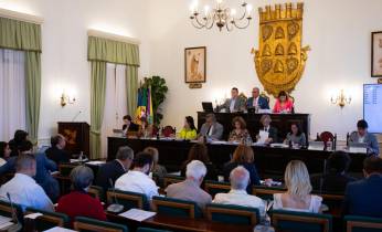 Assembleia Municipal do Funchal unânime na atribuição da Medalha de Mérito (Grau Ouro) a cinco personalidades