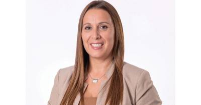 Licenciada em direito, Susana Gravato exerceu advocacia e era militante do PSD desde 1994.