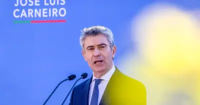 Eleições diretas no PS terminam hoje com reeleição de Carneiro garantida