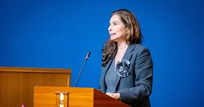 Região acumula “porto mais sustentável do mundo” e “um dos 10 mais poluídos da Europa”, diz PS