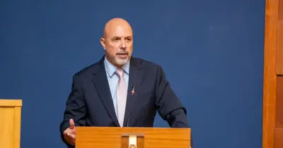 PS acusa GR de “insensibilidade social” e que “mexe às pinguinhas no ISP”