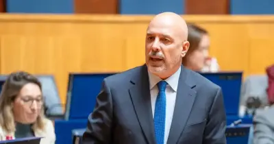 PS releva que defender “mandatário da república” é perpetuar “tutorias”