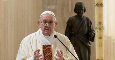 Papa pede desculpa por uso de palavra insultuosa para designar a comunidade gay