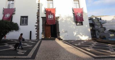 Exposição “A Invisível Esclerose Múltipla” abre portas amanhã