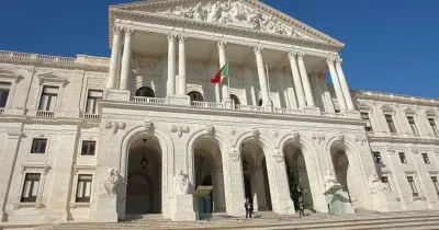 25 Novembro: Parlamento assinala 50 anos com sessão igual à do 25 de Abril