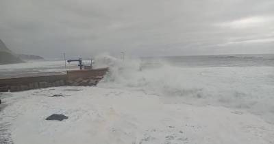 Agitação marítima continua a fazer-se notar no Paul do Mar (com vídeos)