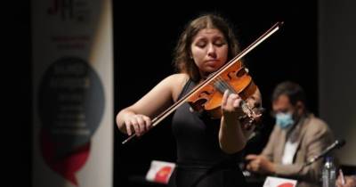 Jornadas Madeira 2021: Viola de arco de Joana Vinagre a abrir evento em Machico (vídeo)