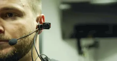 Liga de futebol pretende incluir câmaras nos equipamentos dos árbitros