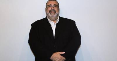 Partido critica carga fiscal ligada aos salários.