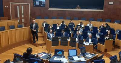 O partido submeteu à apreciação dos deputados a proposta de projeto de resolução.