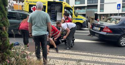 Momento em que a equipa da Cruz Vermelha Portuguesa prestava socorro.