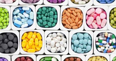 Segundo a OMS, a resistência aos antibióticos causa cerca de 1,27 milhões de mortes diretas anuais.