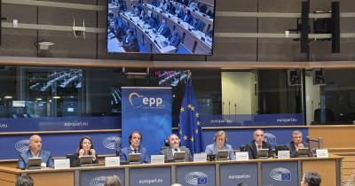 Albuquerque entrega em Bruxelas contributos da Região para a Nova Estratégia da UE para as RUP