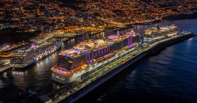 O Porto do Funchal conta hoje com três navios de cruzeiro,