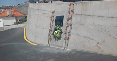 Foi hoje inaugurado o memorial em homenagem às vítimas do acidente de autocarro no Caniço