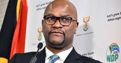 Morte trágica em Paris do embaixador Nathi Mthethwa