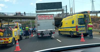 Acidente com três carros faz um ferido