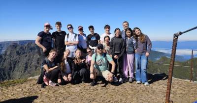 Erasmus+ na EB2,3 do Estreito de Câmara de Lobos: participantes eslovacos exploram educação e cultura madeirenses
