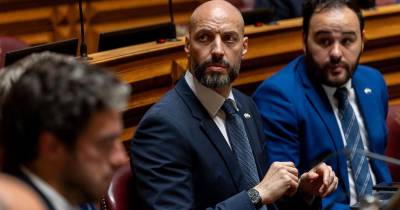 Francisco Gomes exige respostas à ministra da Justiça sobre falta de oficiais de justiça na Madeira