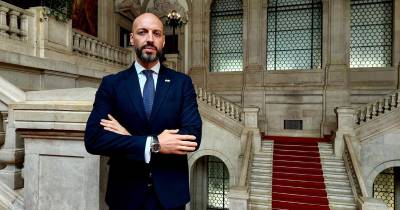 Deputado do Chega diz que sistema saído do 25 de Abril “está esgotado” e propõe nova República