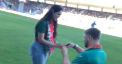 Marítimo x FC Porto B teve direito a pedido de casamento ao intervalo (com vídeo)