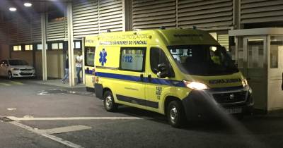 Homem foi transportado para as Urgências do hospital.