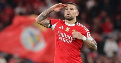 Benfica oficializa saída de Otamendi