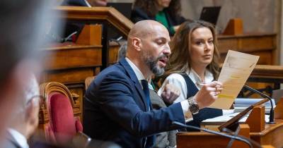 Francisco Gomes denuncia cumplicidade de associações no descontrolo do setor dos transportes